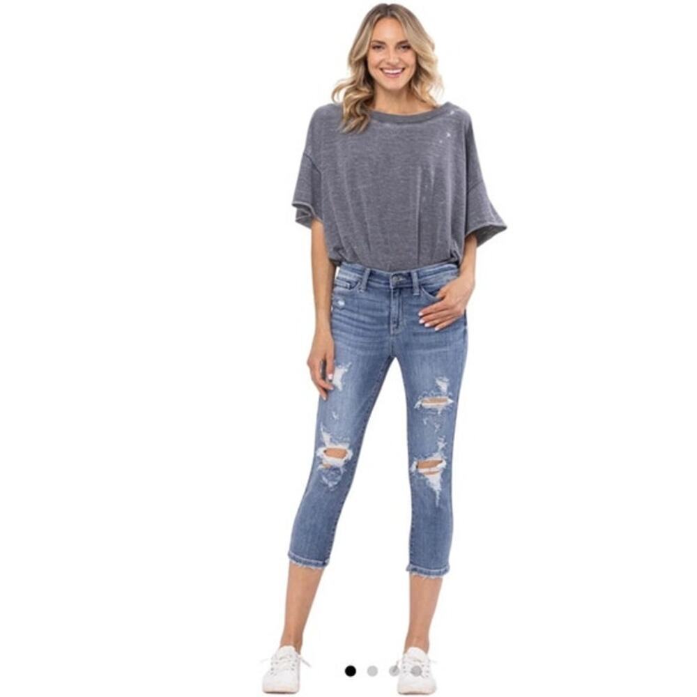 NWT Womens Judy Blue Distessed Mid Rise Capri Jeans Size 24